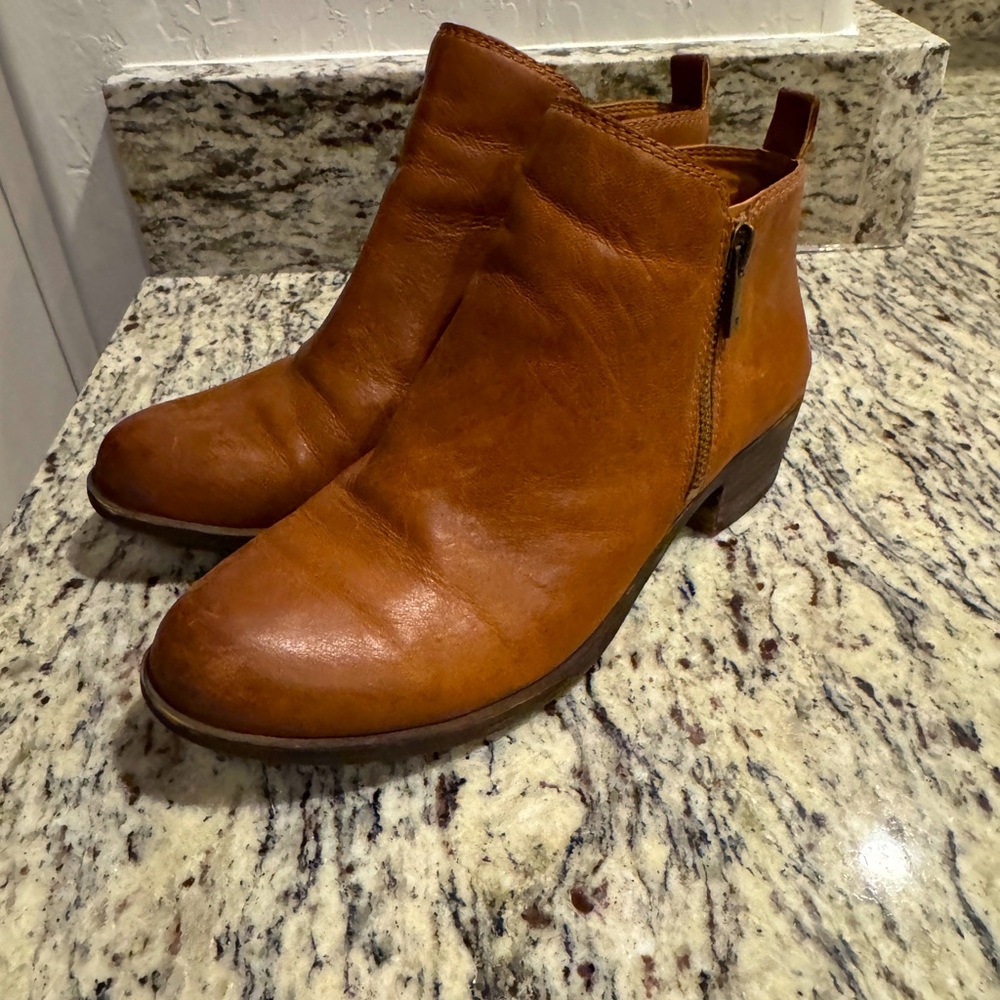 Lucky Brand Women’s Basel Bootie 7